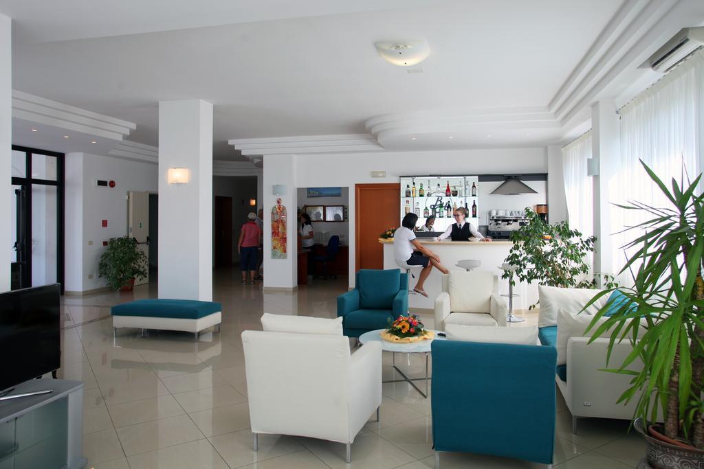 Bikini Hotel Vieste Luaran gambar