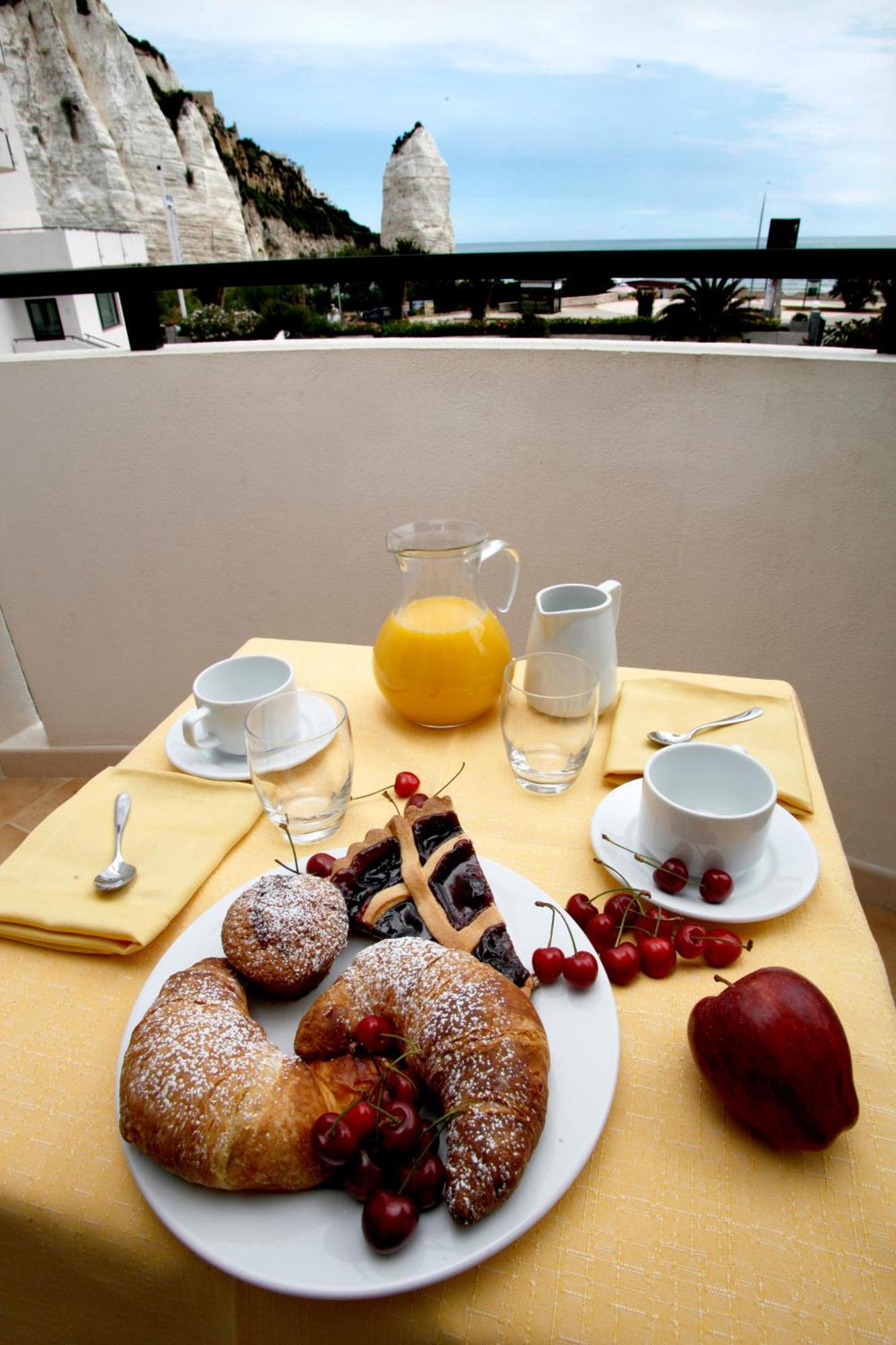 Bikini Hotel Vieste Luaran gambar